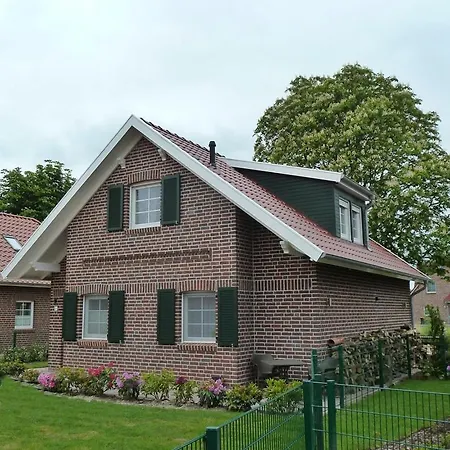 Huus An't Gracht Holiday home *